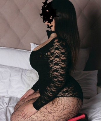 Мое имя нужно произносить с нежностью и трепетом. Я предлагаю не только интимные услуги, но и незабываемое время в моей прекрасной компании. Ты можешь рассчитывать на настоящую страсть, внимание и полное погружение в мир наслаждения. Фото, которые ты видишь, абсолютно реальные. Отзывы о моей работе говорят сами за себя. Жду тебя в Москве, чтобы исполнить все твои захотелки и сделать наши встречи незабываемыми. 🌟 4934, 25 лет