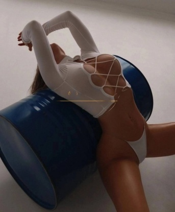 С удовольствием проведу время с тобой, окунувшись в мир страсти и наслаждения. Мои услуги включают все, что ты только пожелаешь: классический секс, оральный секс, анальный секс, эротический массаж, ролевые игры и многое другое. Я всегда открыта для экспериментов и готова исполнить все твои фантазии. Наши встречи будут полны нежности, страсти и релаксации. У меня множество положительных отзывов от предыдущих клиентов, которые оценили мои навыки и мою привлекательность. Фото в моем альбоме будут подтверждением моей красоты и сексуальности. Позволь мне сделать твои фантазии реальностью и доставить незабываемое наслаждение! 🌹❤️🔥 6676, 25 лет